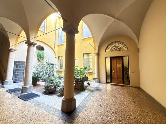 Bologna Centro Storico - Vendesi ufficio