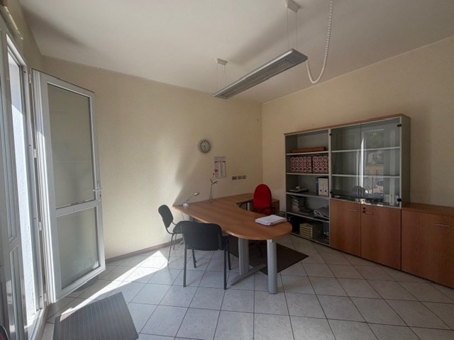 Bologna Corticella - Affittasi ufficio
