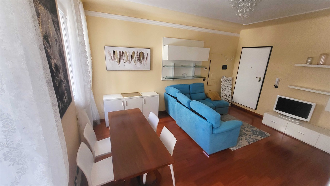 BOLOGNA - ad.ze Via Orefici