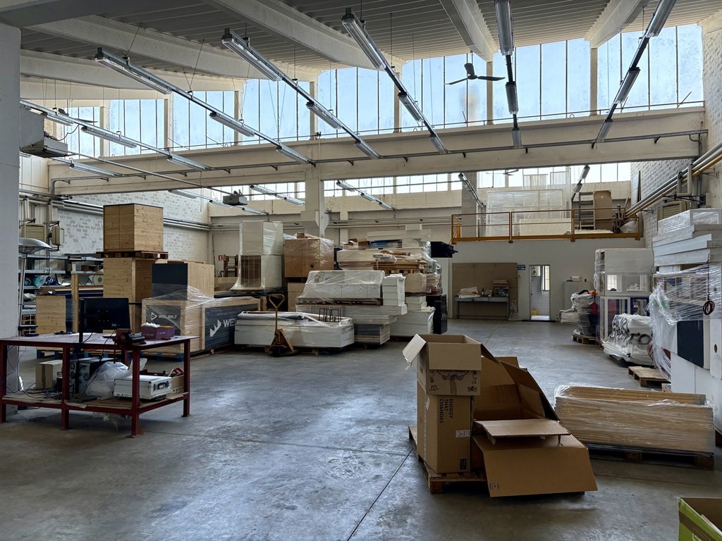 Zola Predosa (BO) - Vendesi capannone