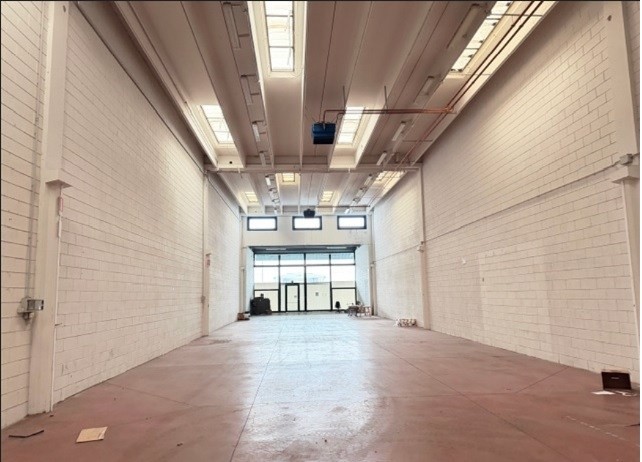 Funo Centergross - Affittasi capannone